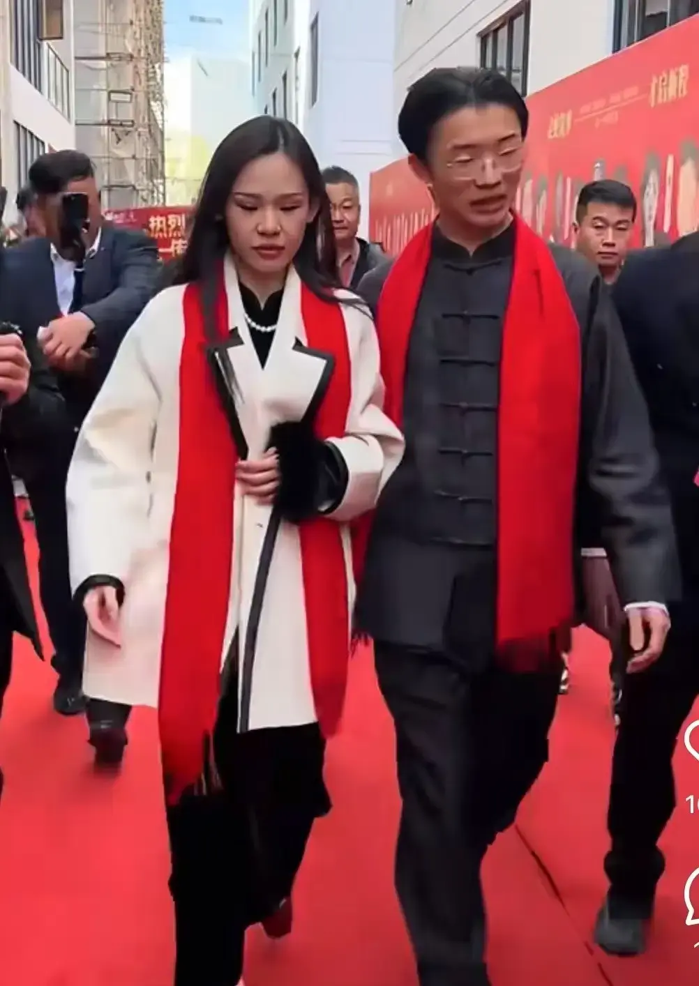 开业三天带货2000万，请赵雅芝等明星助阵，郭有才否认被资本裹挟_开业三天带货2000万，请赵雅芝等明星助阵，郭有才否认被资本裹挟_