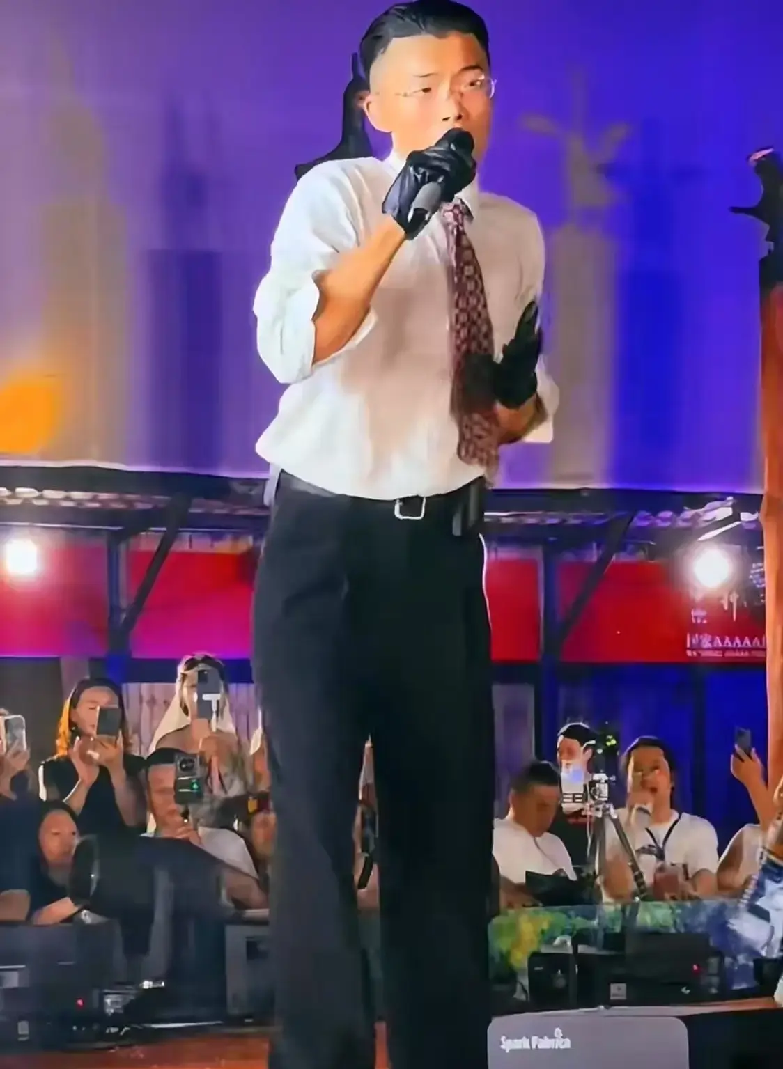 开业三天带货2000万，请赵雅芝等明星助阵，郭有才否认被资本裹挟_开业三天带货2000万，请赵雅芝等明星助阵，郭有才否认被资本裹挟_