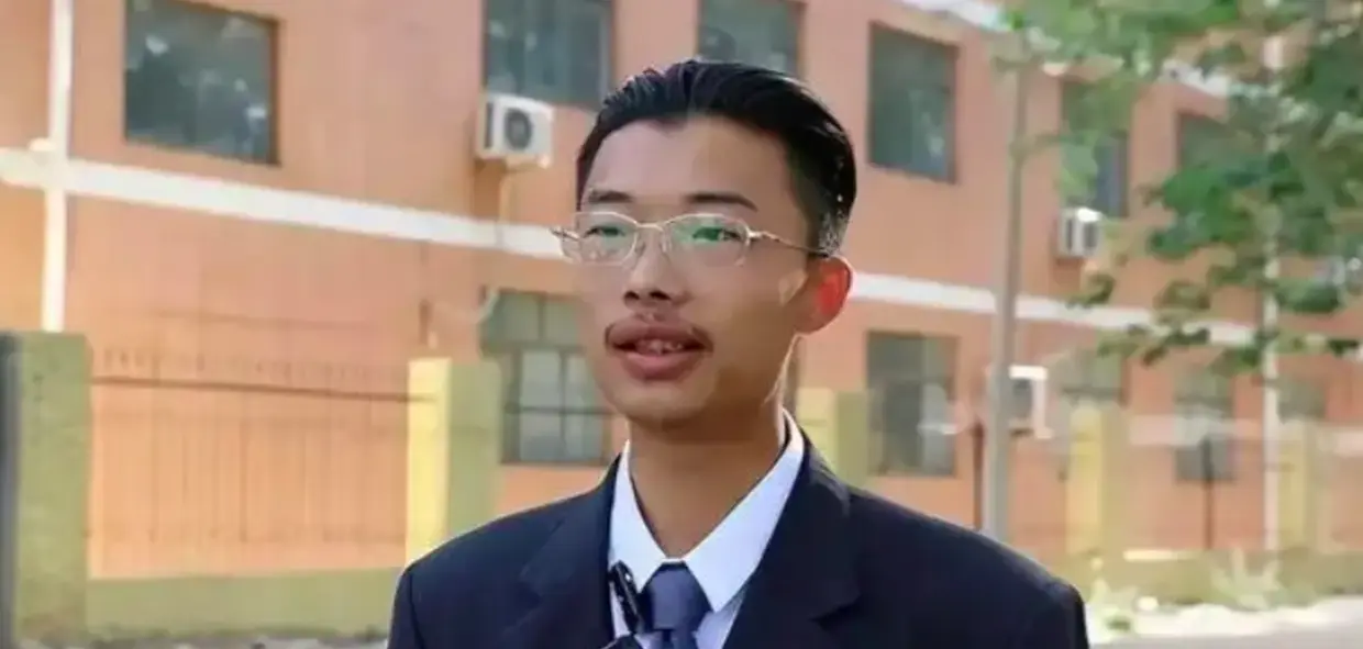 开业三天带货2000万，请赵雅芝等明星助阵，郭有才否认被资本裹挟__开业三天带货2000万，请赵雅芝等明星助阵，郭有才否认被资本裹挟